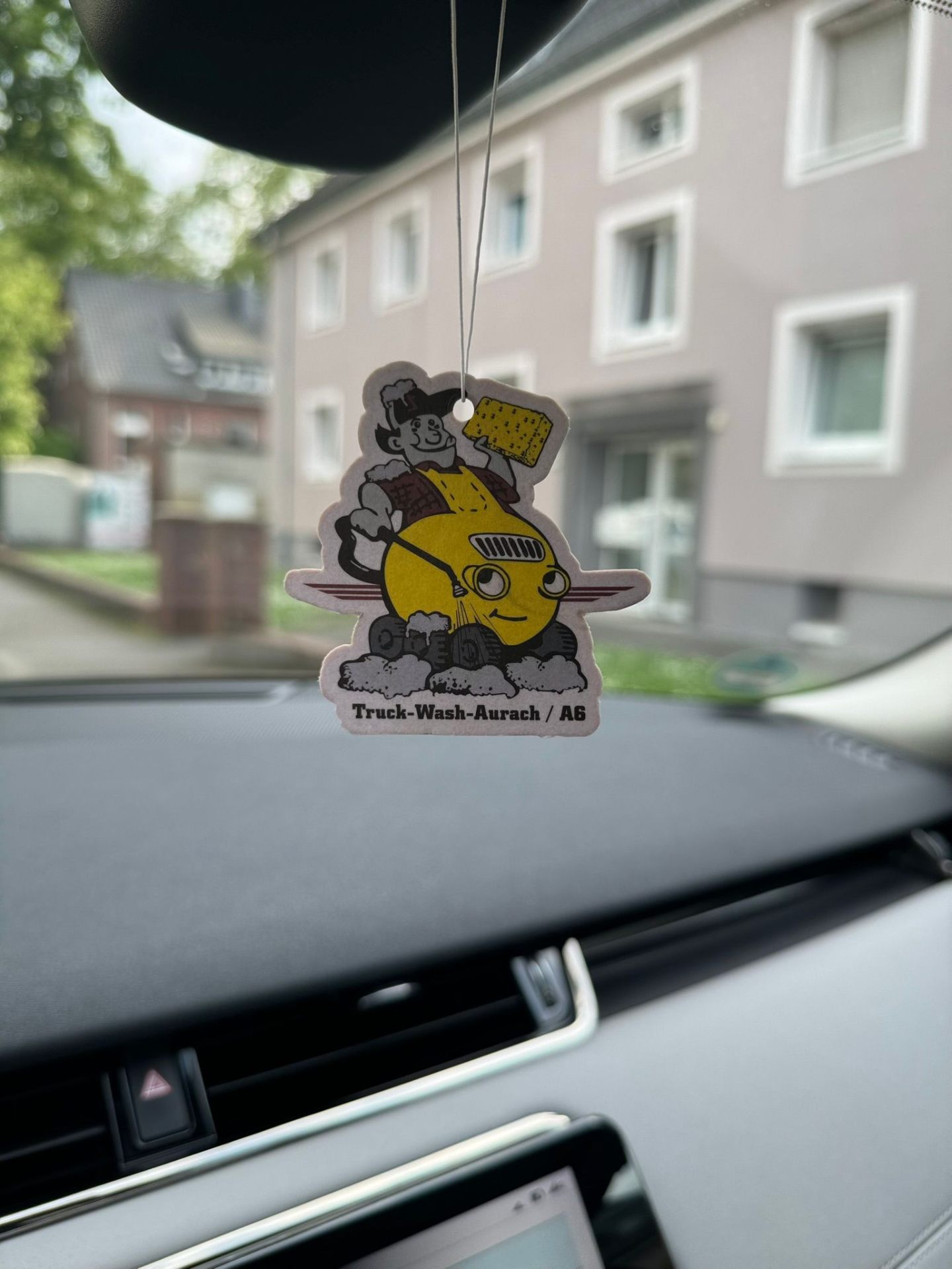 Duftbaum mit Logo – Truck-Wash-Aurach A6